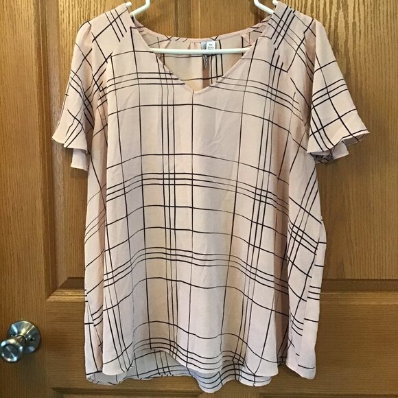 Elle Pink Blouse - Picture 1 of 2